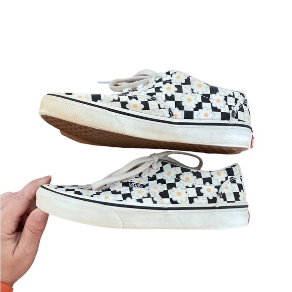 Vans Doheny Skate Shoes | girls 4 | black white checkered daisy | low sneaker - Picture 4 of 7